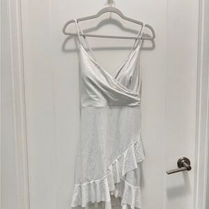 Halara Chic Summer White Metallic Ruffled Dress XL